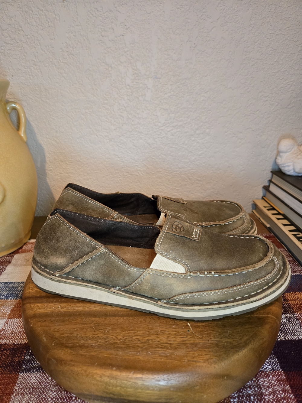 Ariat Womens Cruiser Brown Leather Slip On Loafer Shoes Size 9 B